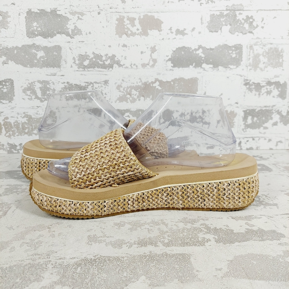 Volatile Tan Woven Platform Slide Sandals - Picture 4 of 12